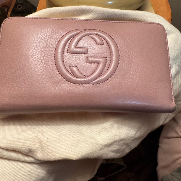 Gucci Handbags - Authentic Gucci SoHo  Wallet